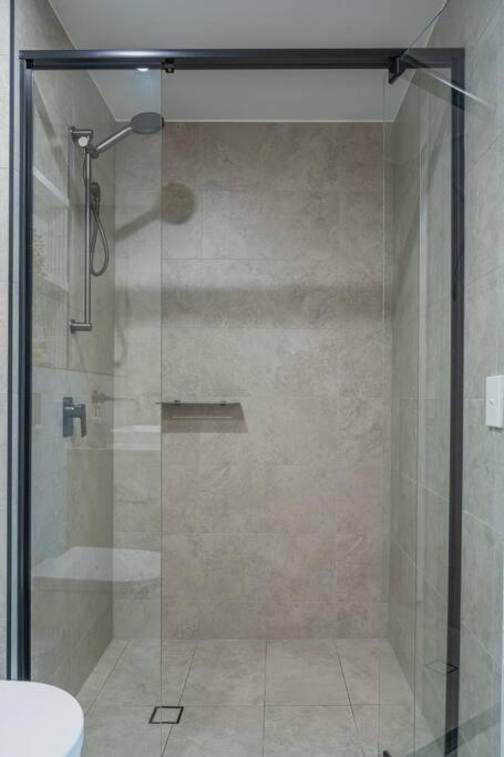 Lux Lakeside -