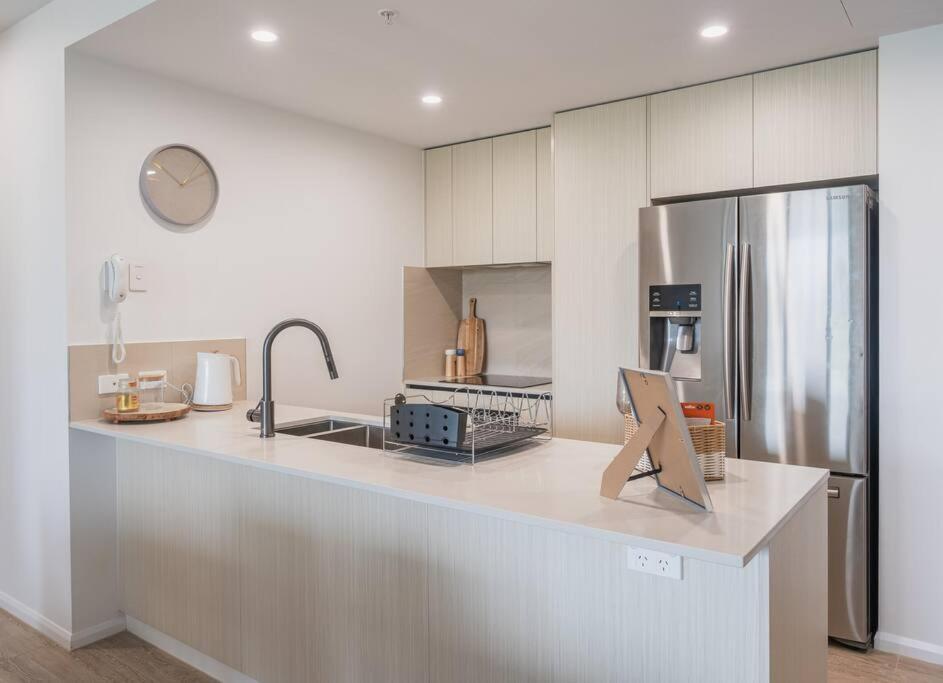 Lux Lakeside -