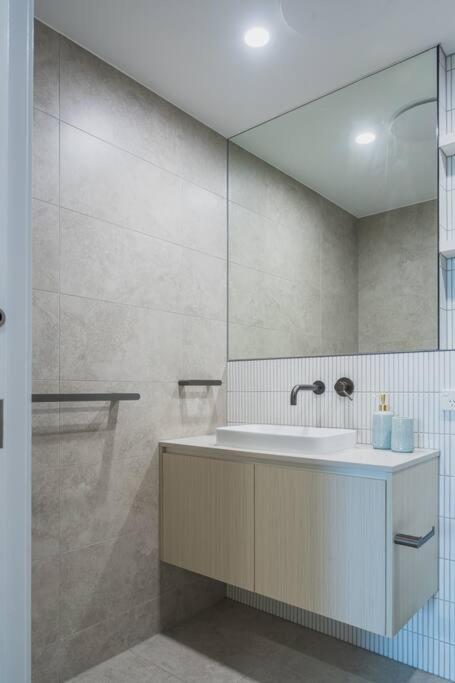 Apartment Lux Lakeside - Gold Coast